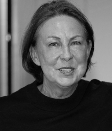 Handverlesen - Literatur am Neumarkt Einen trügerischen Sommer lang – Marita Sonnenberg liest aus ihrem Roman über Leidenschaft und Anziehungskraft im fiktiven Raum.