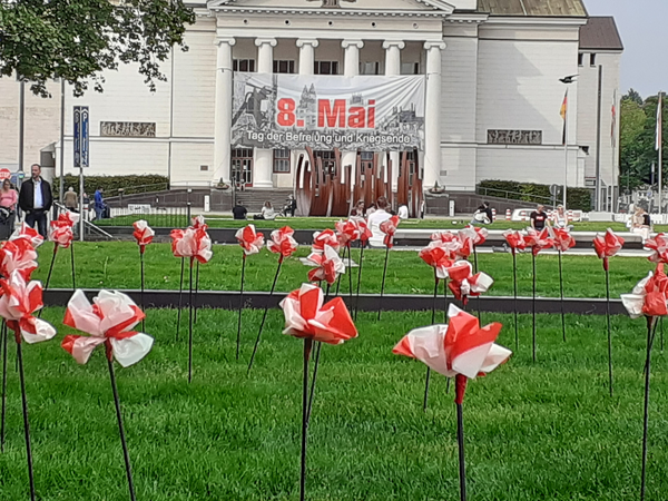 PLATZHALTER Kunstaktion von Duisburger Künstler*innen am 8. Mai