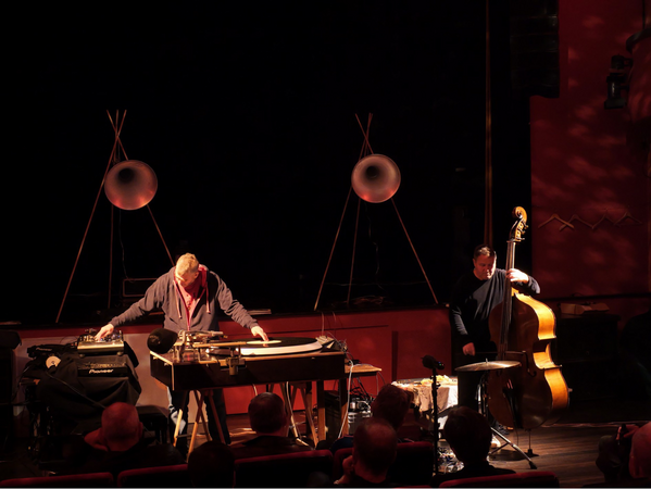 DER MAKROGRAPH - Chuchchepati Orchestra
