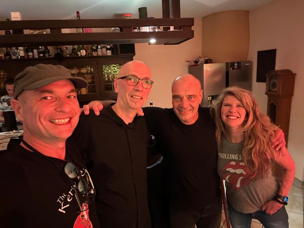 AUSGERUFEN | Kerry Kenny Band – accoustic session